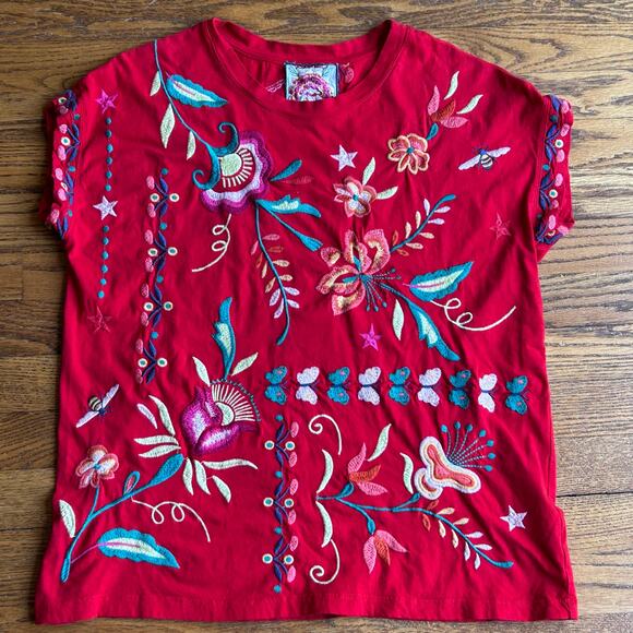 Johnny Was Averi Relaxed Red Tee 100% Cotton Botanical Embroidery Size Small - Picture 3 of 11